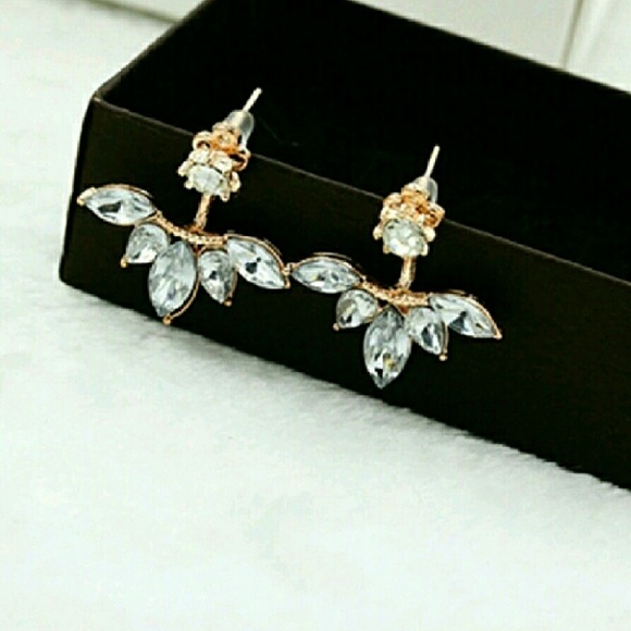 Front back studded earings - Picture 2 of 2